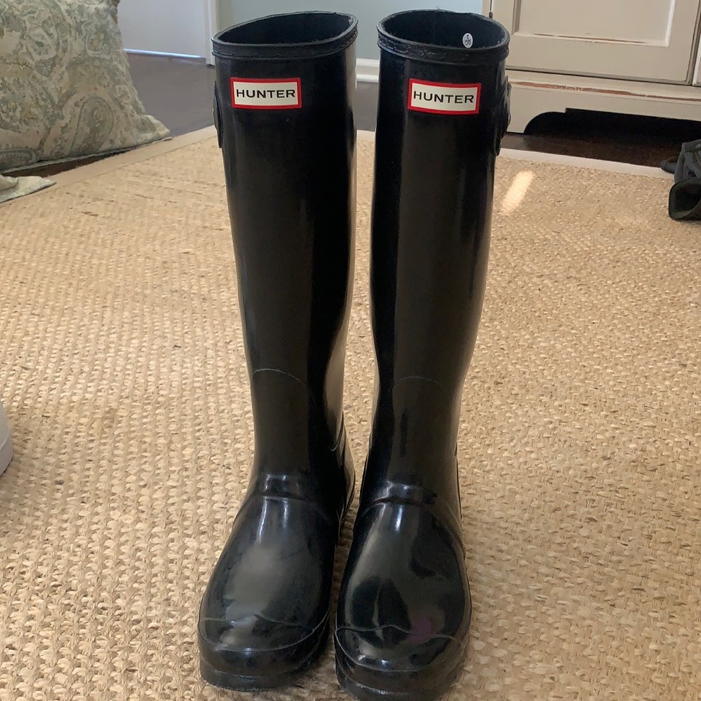 Barely worn Hunter rain boots